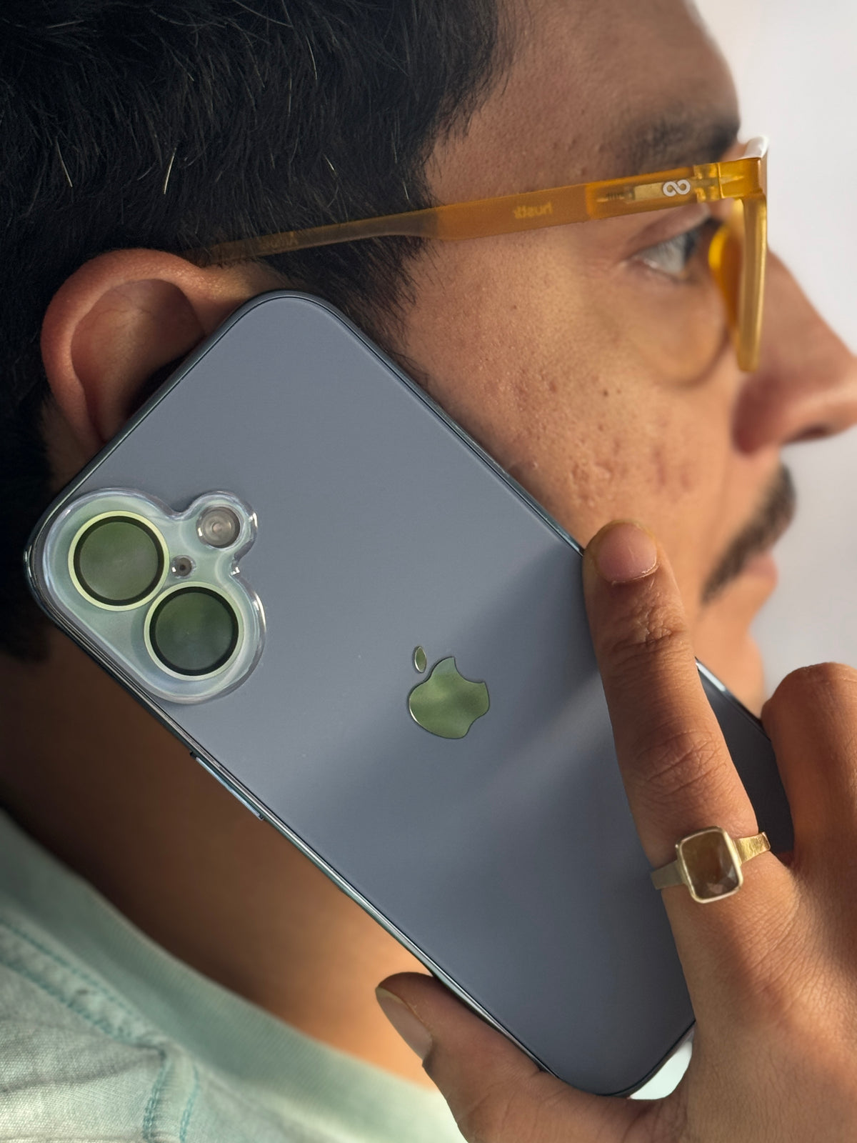 Chromatic Lens Shield Premium Case