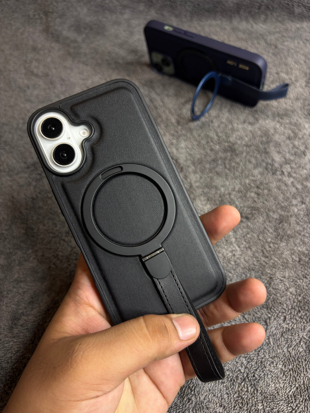 iPhone MagGrip Leather Case with Metal Ring.