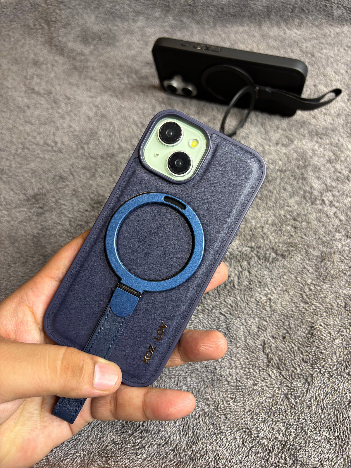 iPhone MagGrip Leather Case with Metal Ring.