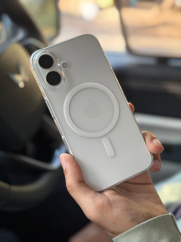 iPhone Crystal clean Magnetic Magsafe case (Anti Yellow Warranty)