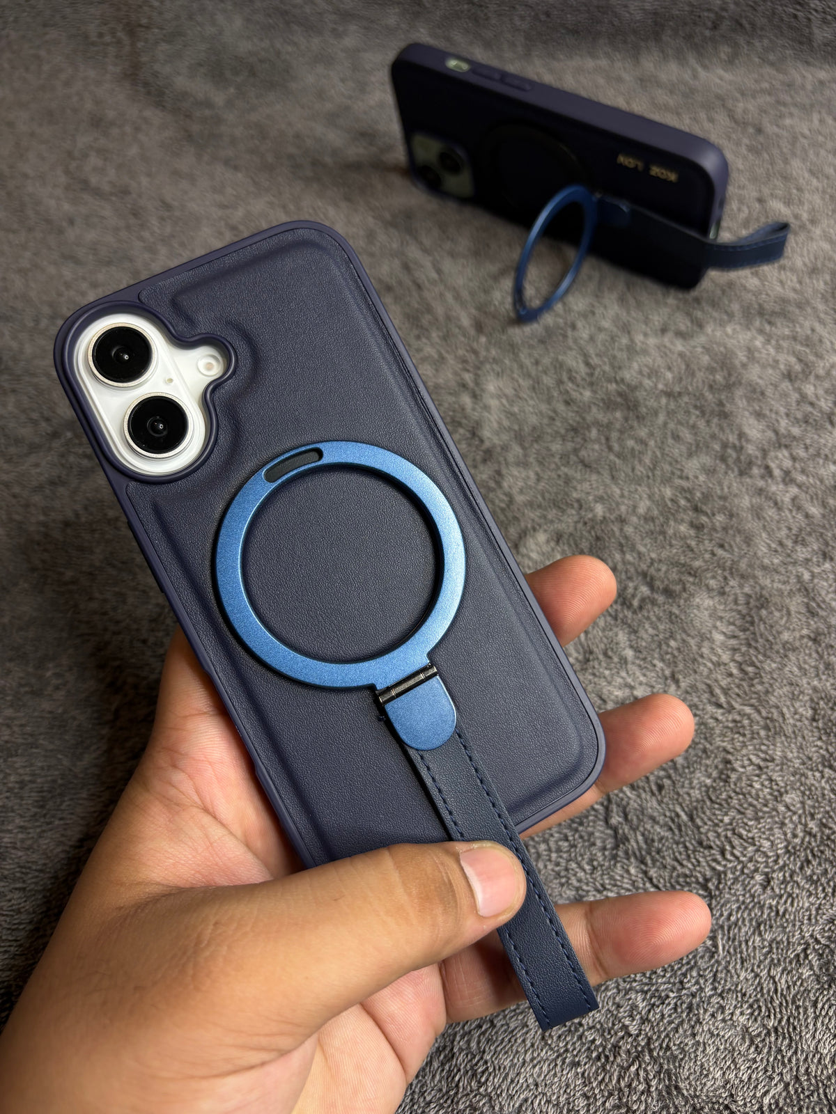 iPhone MagGrip Leather Case with Metal Ring.