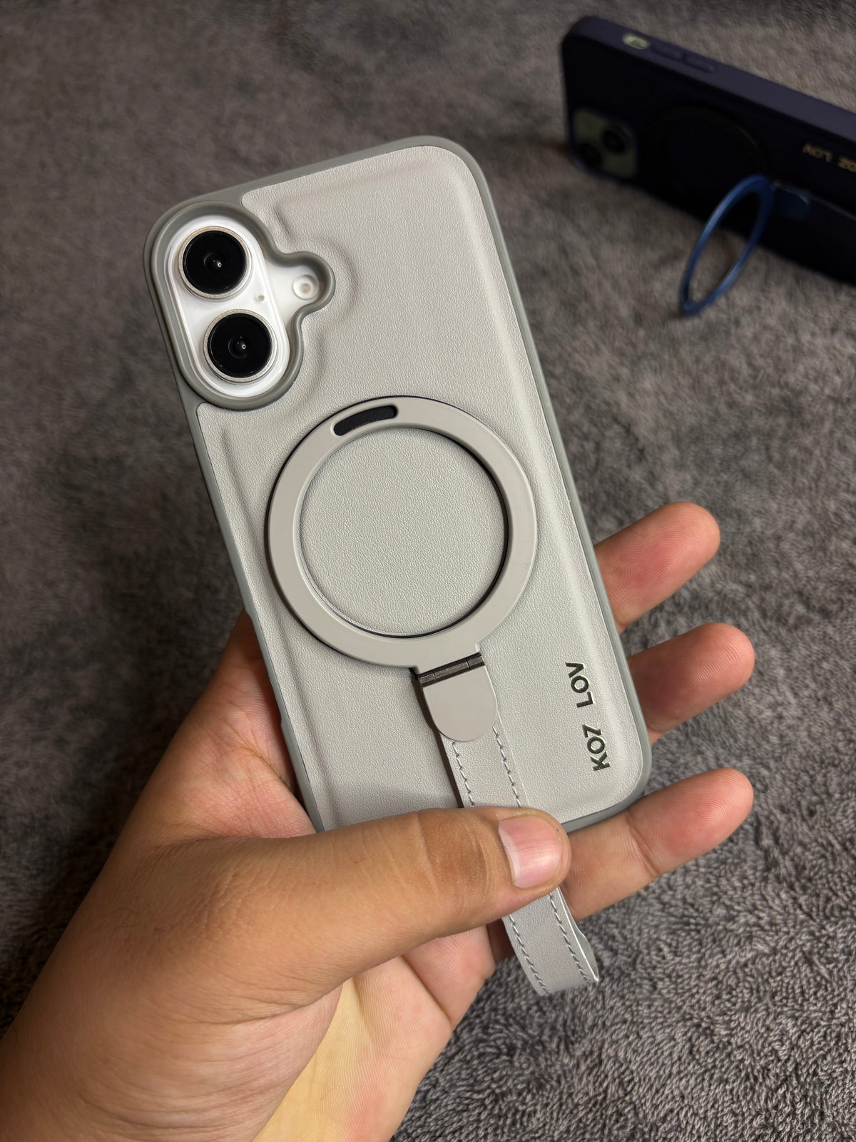 iPhone MagGrip Leather Case with Metal Ring.